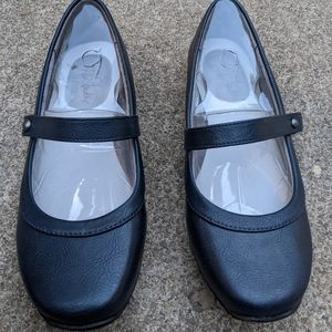 NEW Life Stride Navy Blue Mary Jane's Size 6W